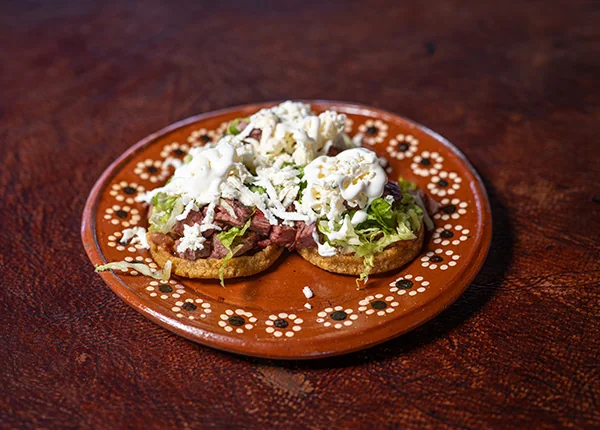Sopes de Arrachera - Corazón Tequilero