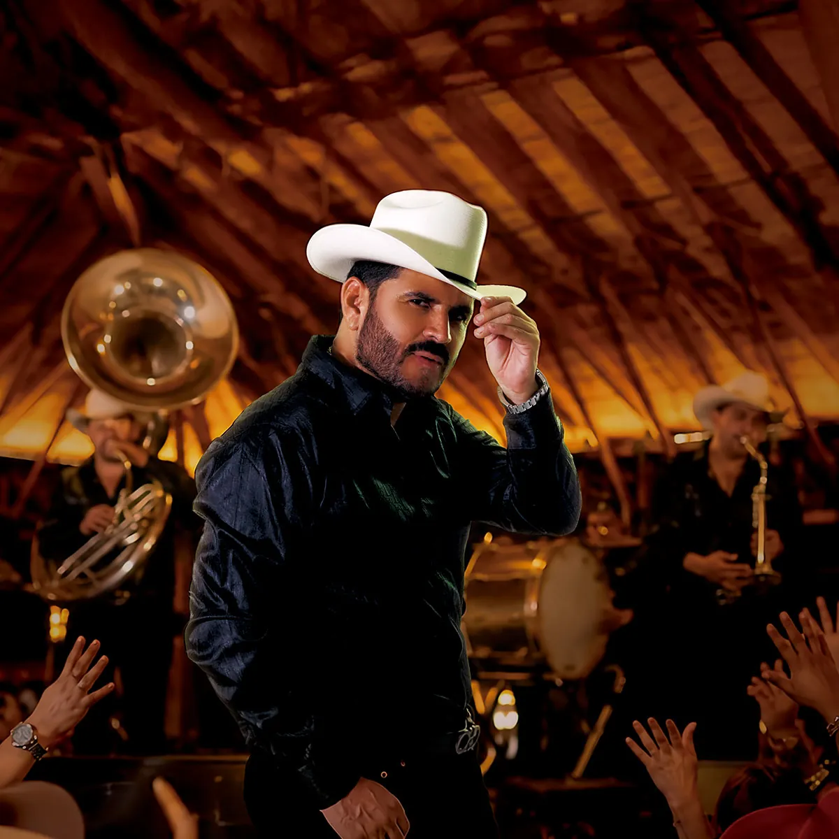 El Komander en El Corazón Tequilero