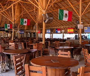 Cantaritos de tequila preparados al momento en El Corazón Tequilero