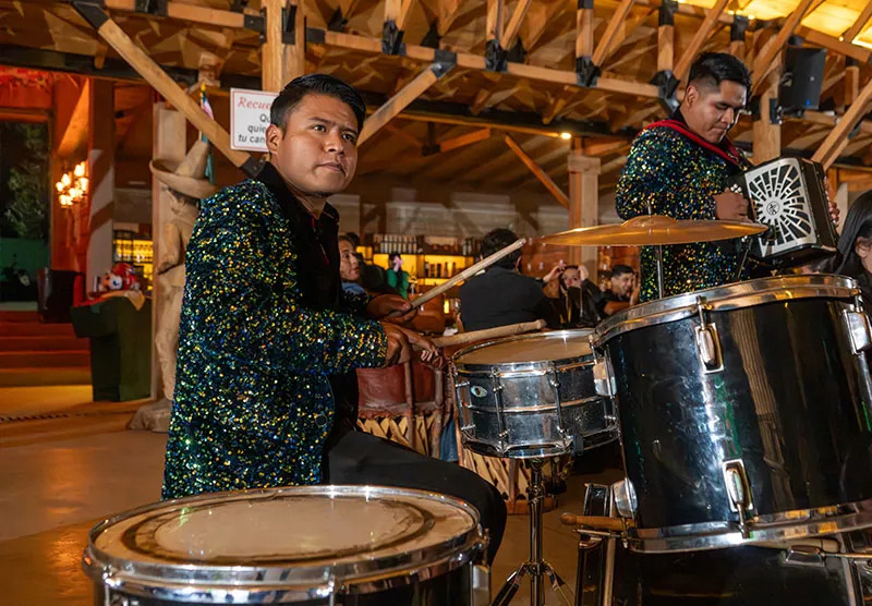 Ambiente de música y fiesta en Jilotzingo