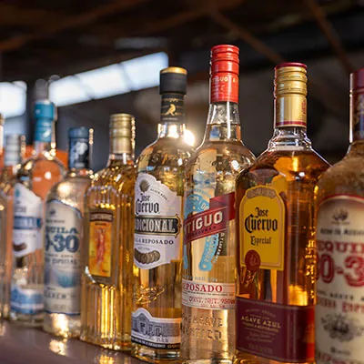 Brindis de cortesía - Corazón Tequilero